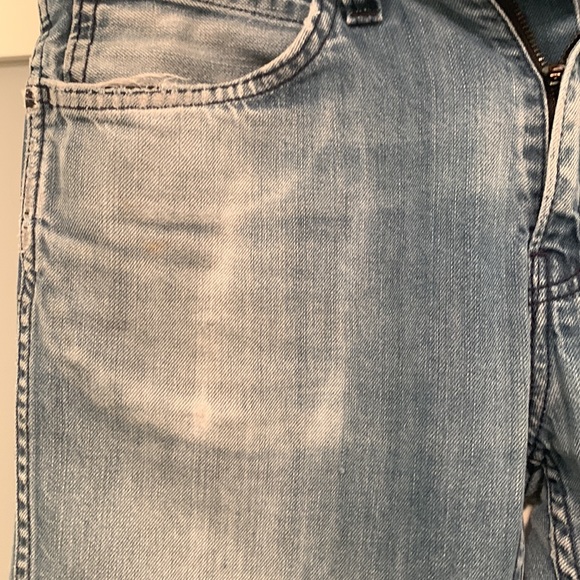 Levi’s 513 - Picture 3 of 8